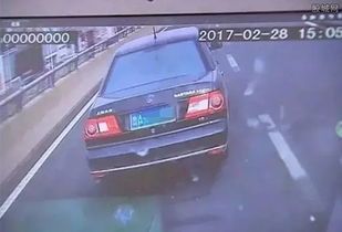 私家車車主因擋救護車致老人離世被拘留，警鐘長鳴，文明駕駛刻不容緩
