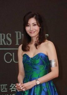 54歲李嘉欣宣布復(fù)出，疑有大動作，重燃影壇風(fēng)云