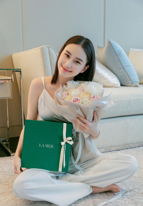 學生如何將網(wǎng)購服裝穿出高奢感
