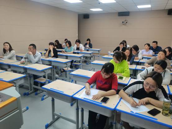 鼠標(biāo)手正式列入職業(yè)病目錄，現(xiàn)代工作環(huán)境的健康新挑戰(zhàn)