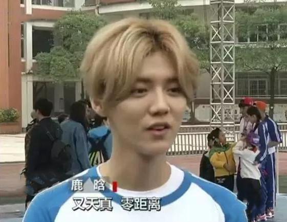 向佐曬一家四口照片，稱(chēng)一生最?lèi)?ài)