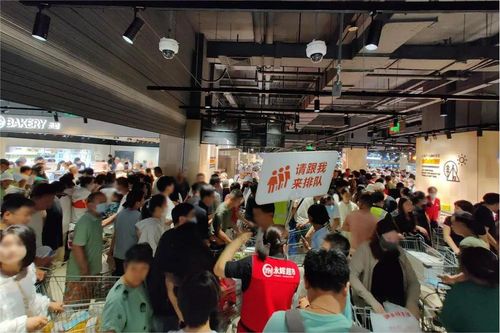 西單商場(chǎng)經(jīng)營(yíng)最后一天，老顧客惜別