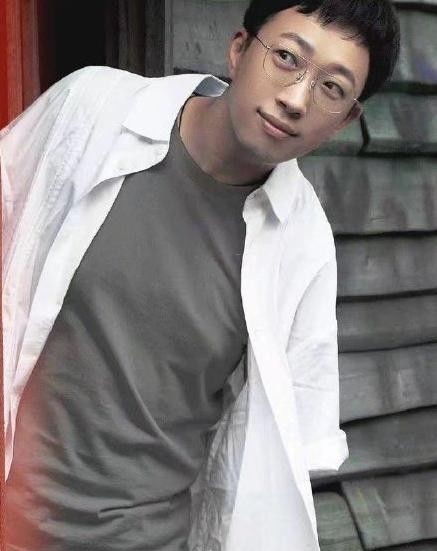 于正喊話趙露思，我怎么你了？