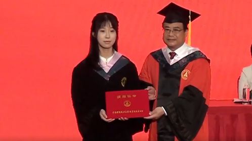 劉強(qiáng)東小學(xué)班主任計(jì)劃捐出10萬(wàn)元