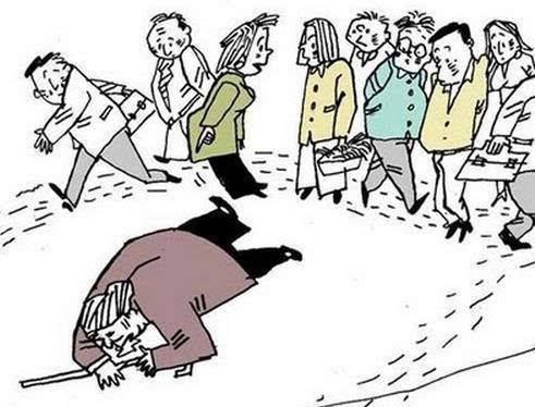 老人指責(zé)小伙不讓座，稱要守上海規(guī)矩