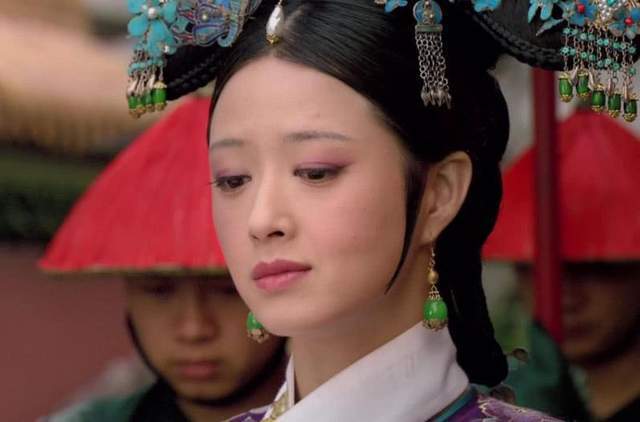 蔣欣歪嘴拍完華妃后改不回來
