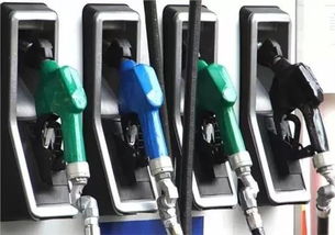 汽車油箱用多少油加油