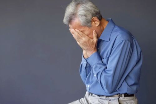 55歲老人被101歲爺爺硬塞紅包的故事