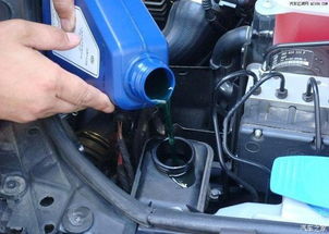 加汽車機(jī)油加多少