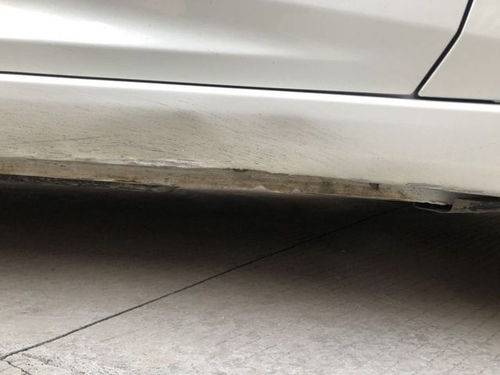 汽車劃痕深修補多少錢