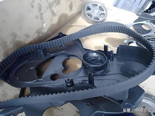 汽車動(dòng)力皮帶用多少公里