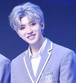 吳亦凡什么星座的