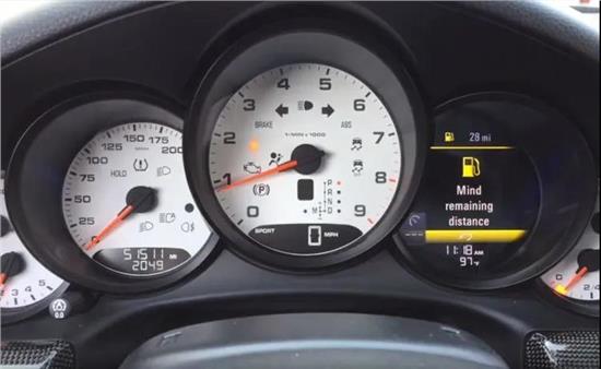 汽車剩油加多少合適 汽車剩油加多少合適