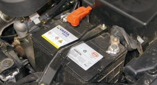 汽車后面電瓶多少伏的