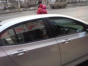 汽車色膜多少錢 汽車色膜多少錢