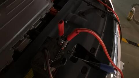 汽車電瓶全車電用多少,汽車全車用電多少瓦