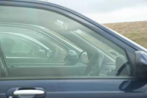 汽車窗戶膜要用多少,汽車窗戶膜要用多少年