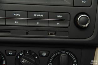 車上的usb電壓多少