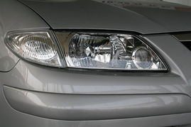 汽車(chē)后大燈多少錢(qián)一個(gè)新的